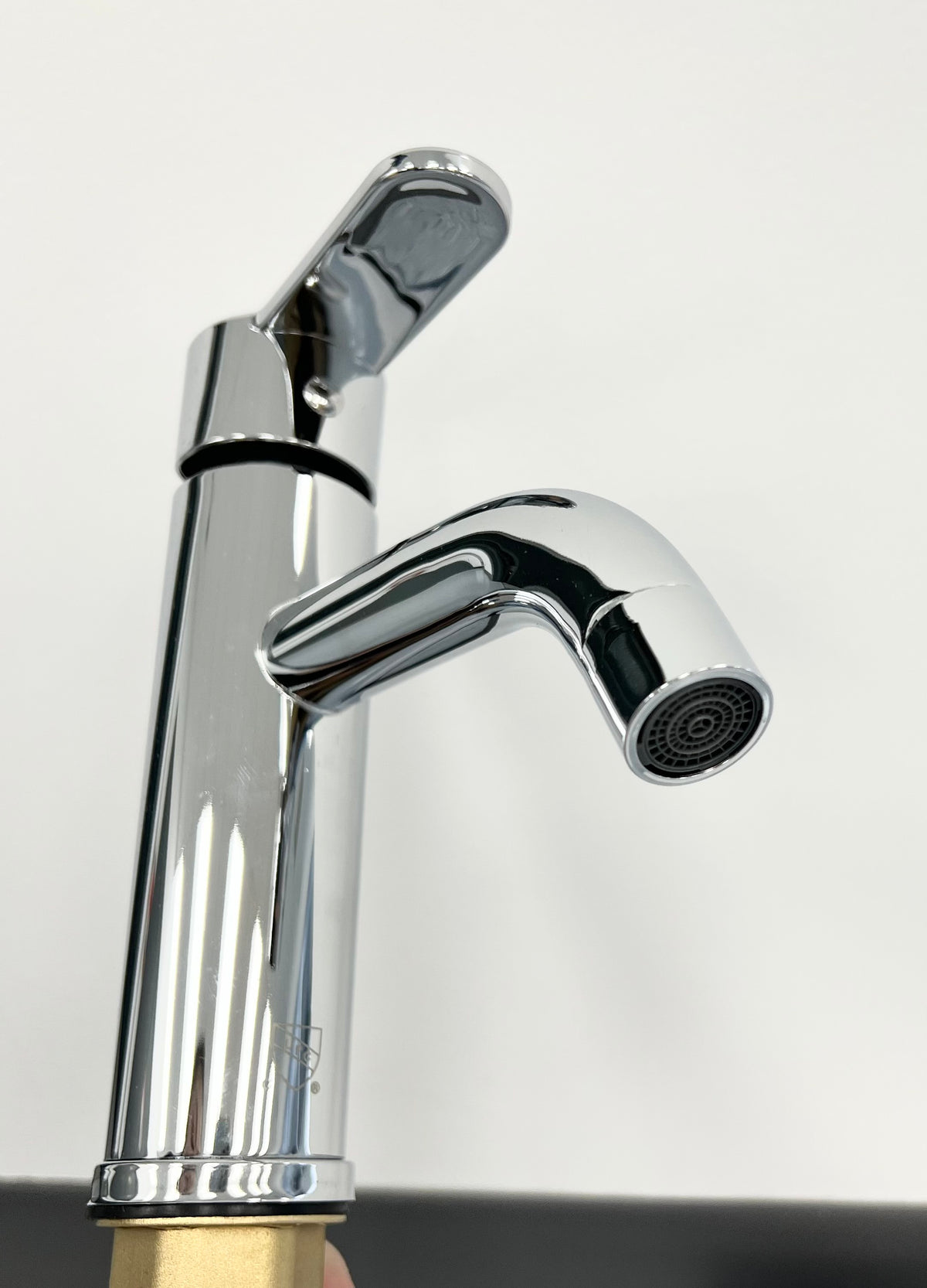 Bathroom Faucet - Round / Chrome image 4