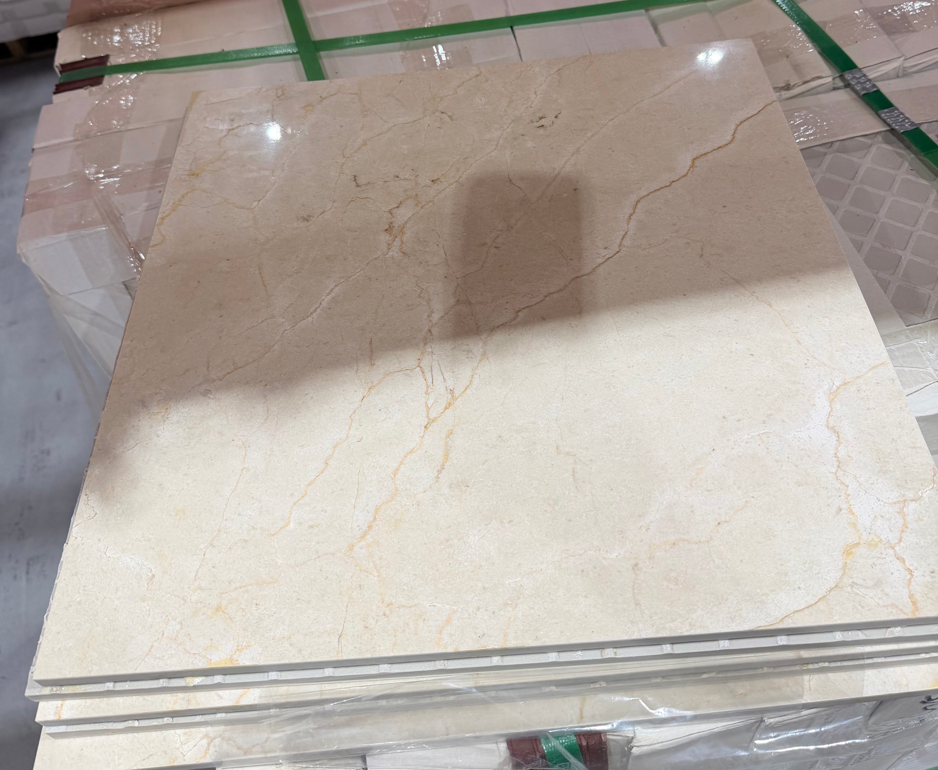 18"x18" Sandstone Beige Polished Stone Tile, $1.59/sq.ft (5pcs/box, 11.25sq.ft)