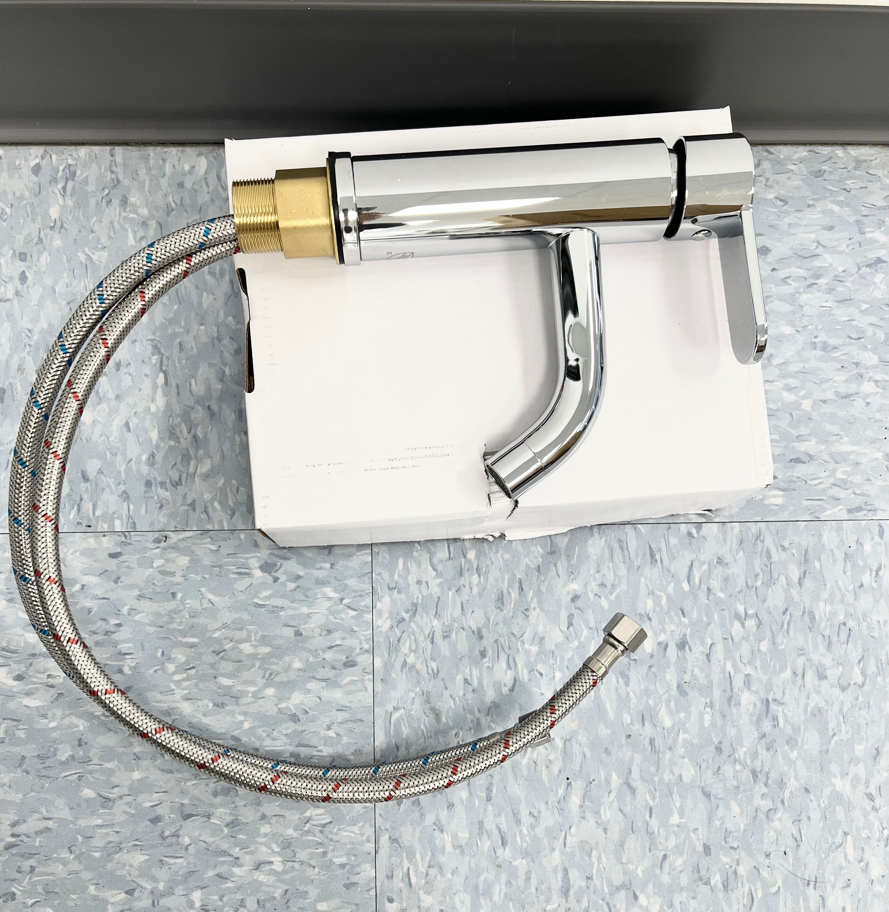 Bathroom Faucet - Round / Chrome image 0