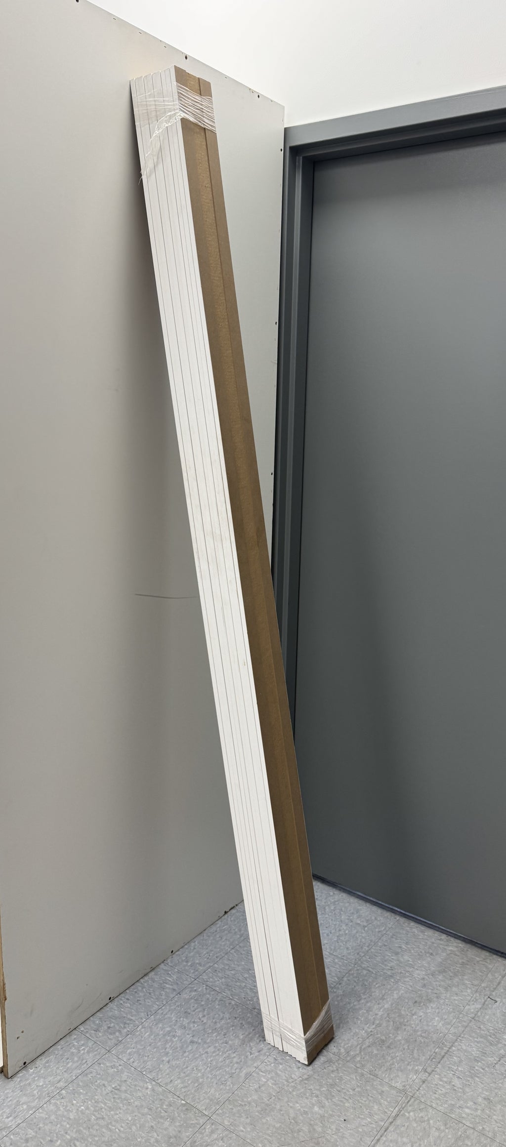 Baseboard Moulding 1/2"x4.5"x85" 10pcs/pack $42.99/pack image 2