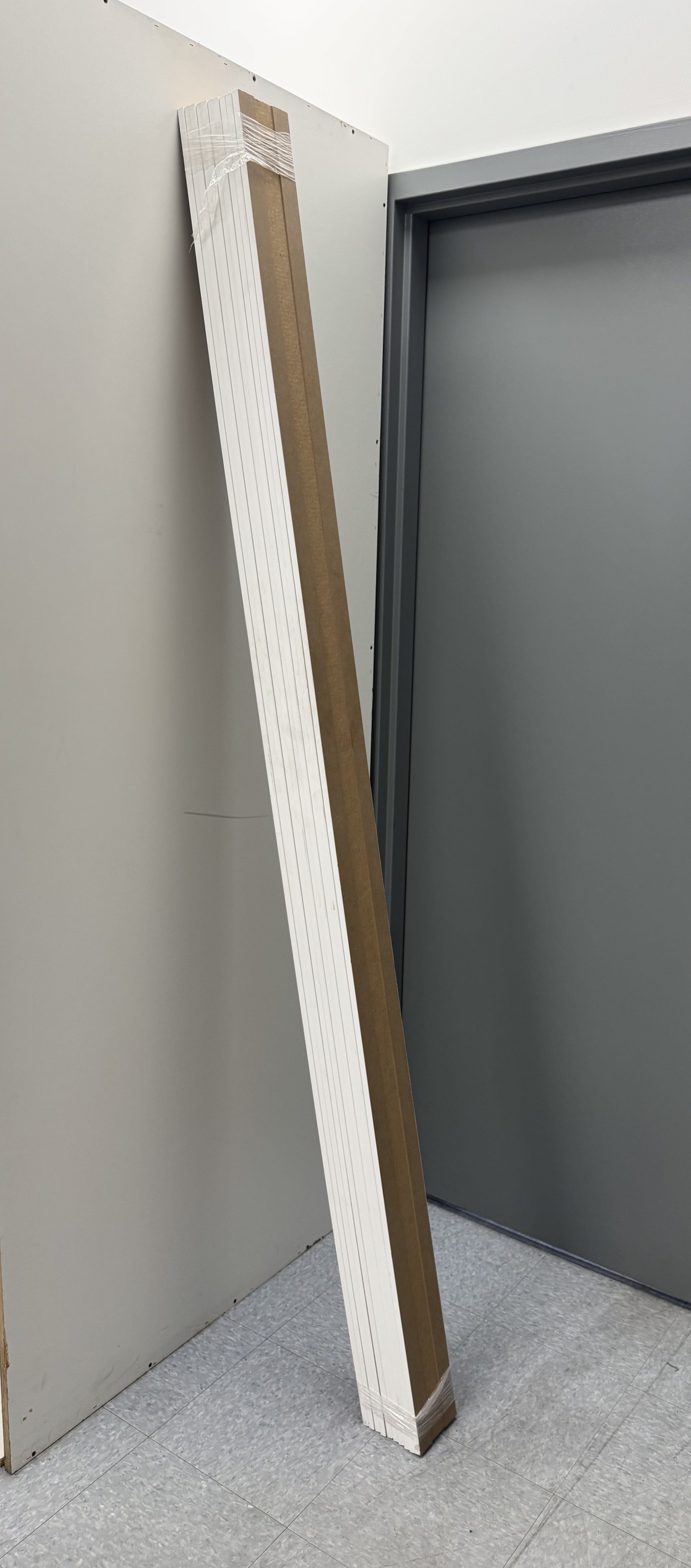 Baseboard Moulding 1/2"x4.5"x85" 10pcs/pack $42.99/pack image 2