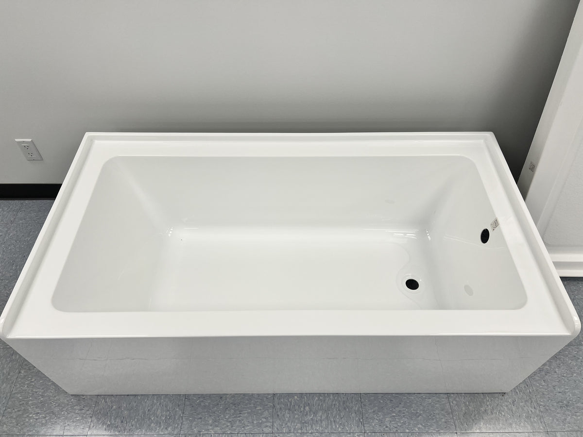 Flush Style Acrylic Fiberglass Bathtub – 60" x 32" image 1