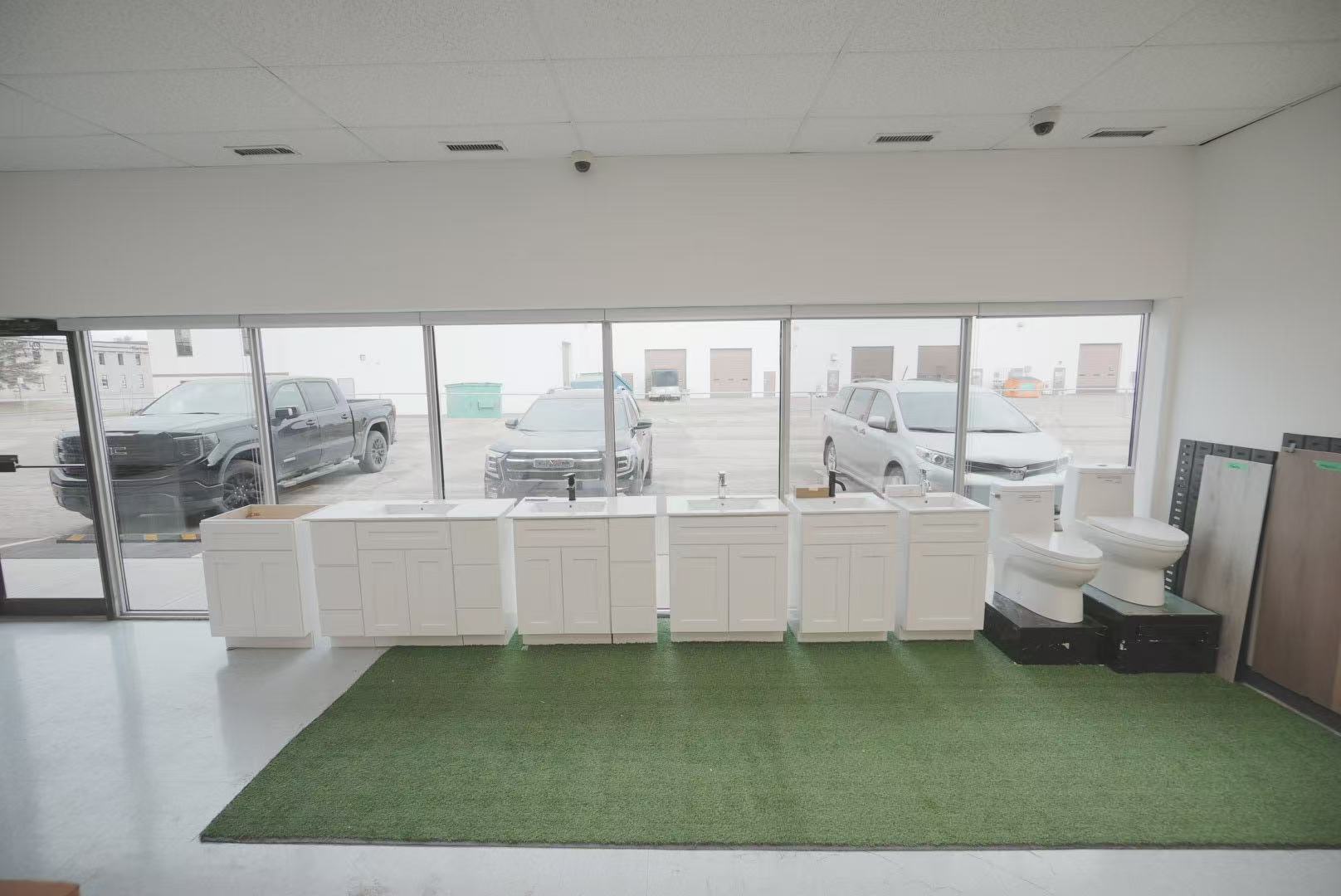 Artificial Grass Turf Rolls - Lush Green Lawn All Year Round image 1